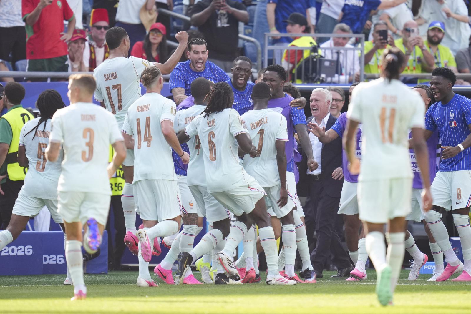 Hét perc, két gól – Legyőzte Marokkót, elődöntőbe jutott a francia futballválogatott