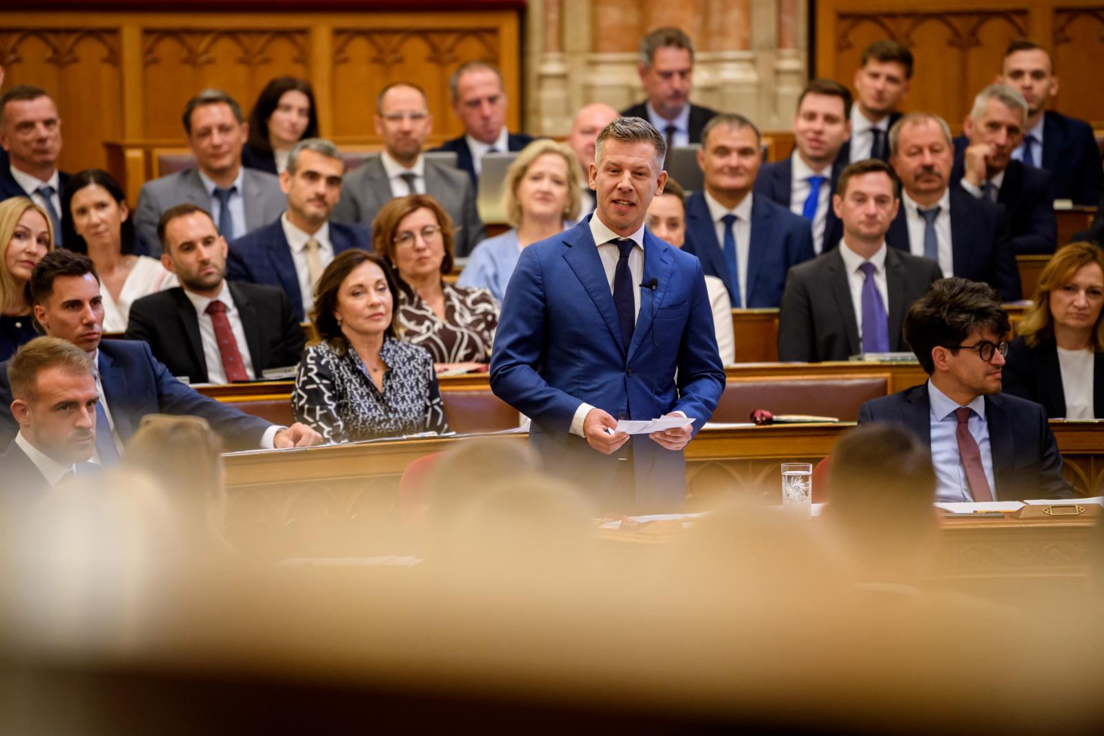 IDEA: A magyar szavazópolgárok majdnem kétharmada elégedett a Magyar-kormány eddigi teljesítményével