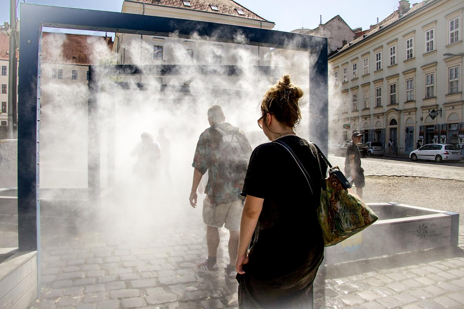 Melegszik az idő a hétvégén, de többfelé zivatarokra figyelmeztetnek