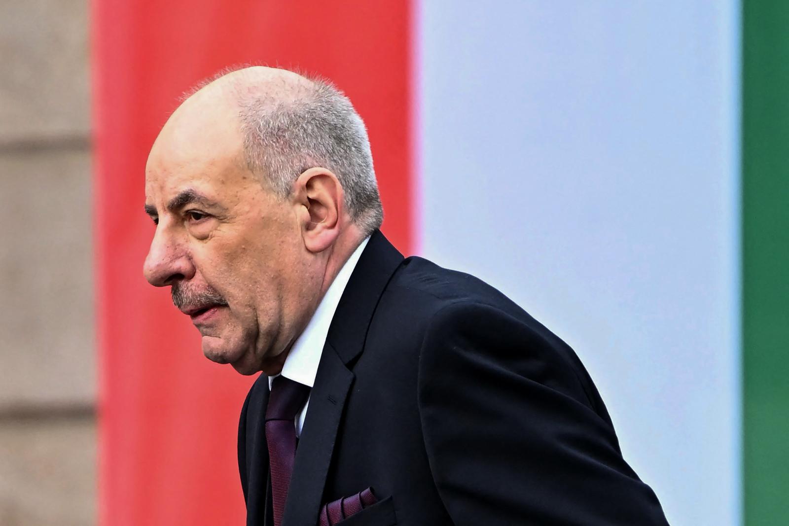 A Velencei Bizottság a korábban jelzett sürgős helyett rendes eljárási menetben vizsgálja Sulyok Tamás indítványát