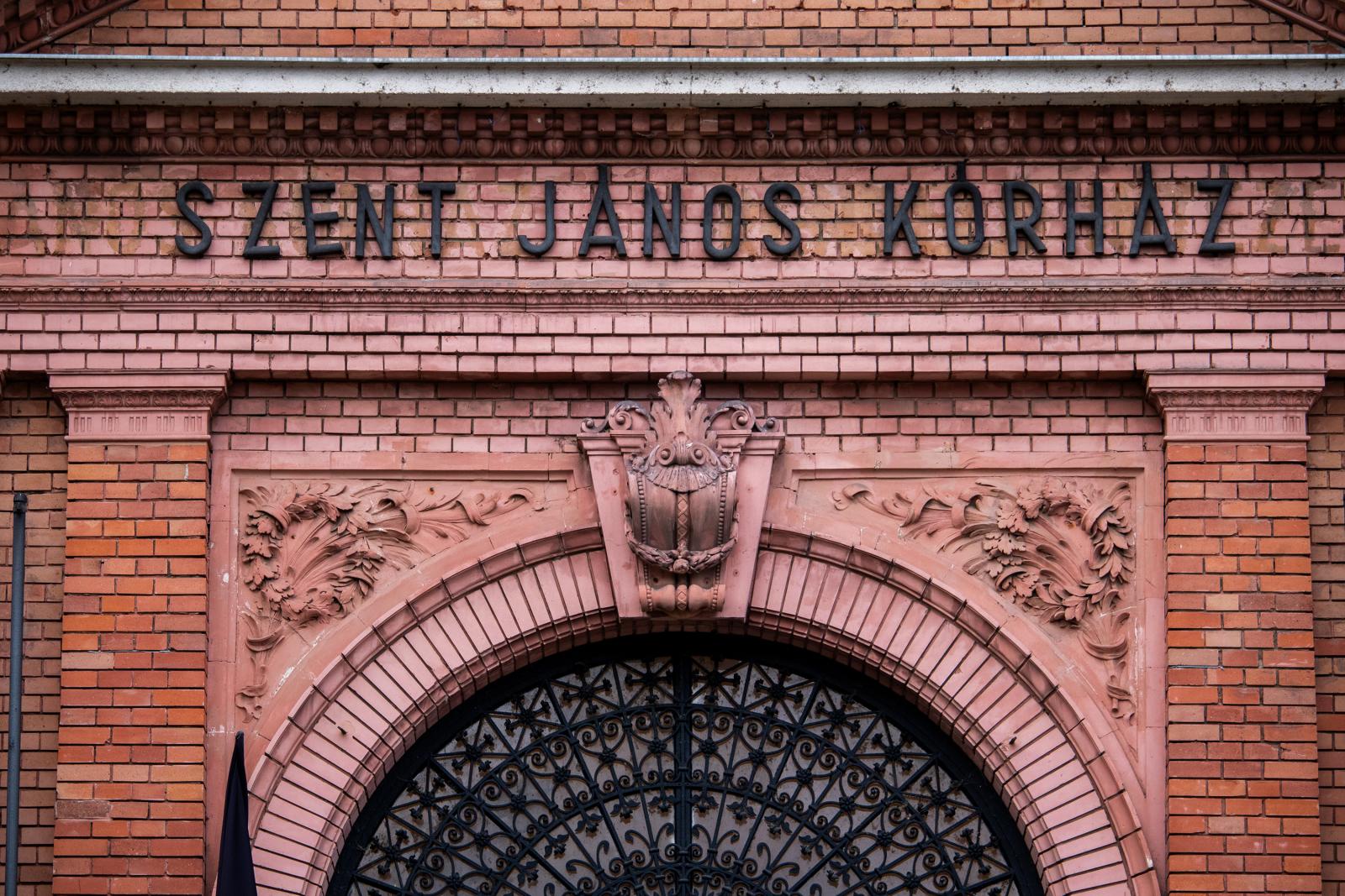 Korábbi haláleseteket is vizsgálnak az Észak-budai Szent János Centrumkórház gyilkossággal gyanúsított orvosnőjének a munkahelyein