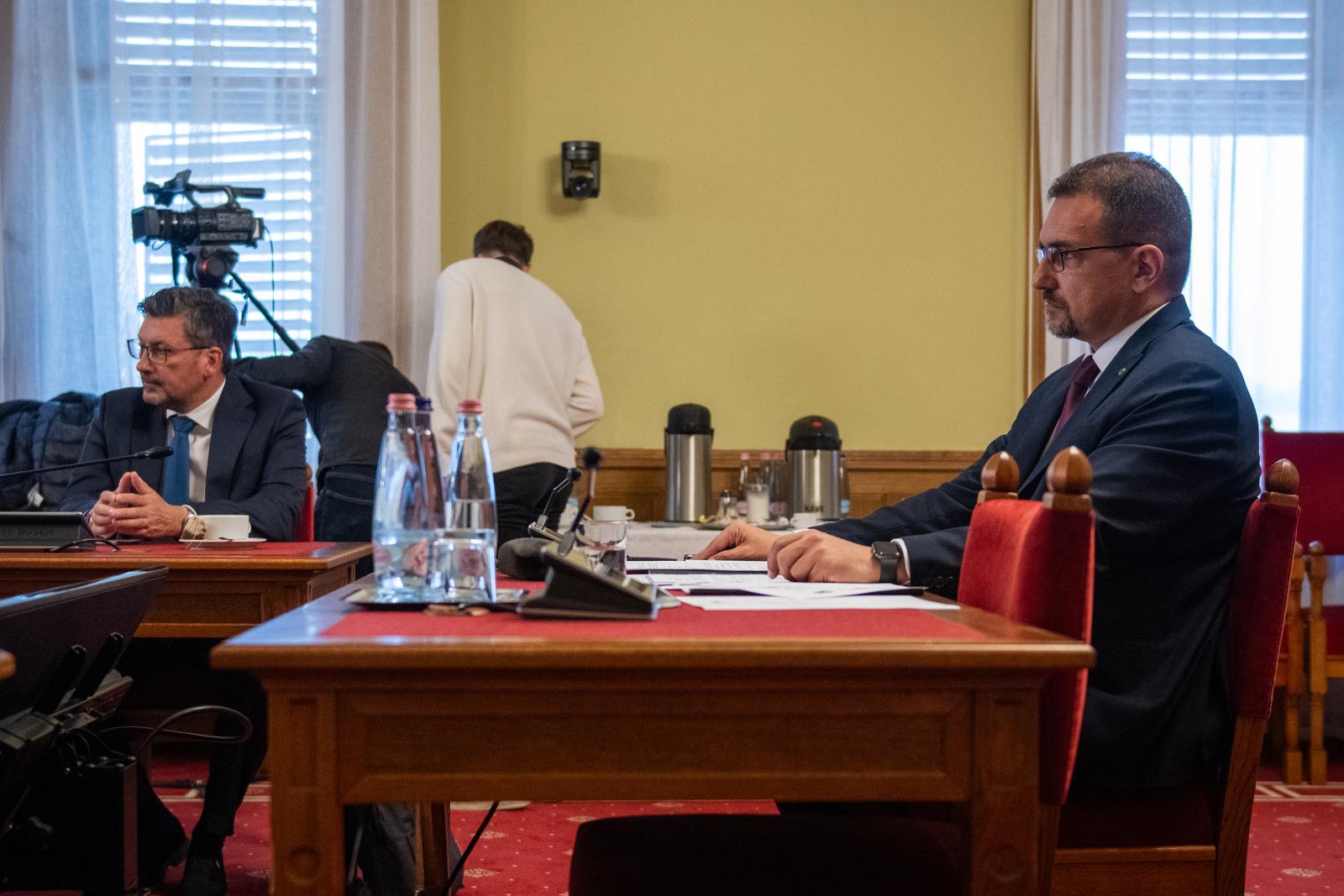 Elvenné az ügyészségtől, miniszteri kézbe adná a Tisza-kormány a Nemzeti Agrárgazdasági Kamara törvényességi felügyeletét