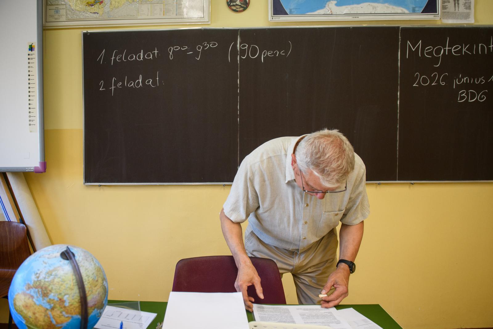 Tovább nőtt az idősebb pedagógusok aránya az iskolákban, a fiatalok aránya a 10 százalékot sem éri el