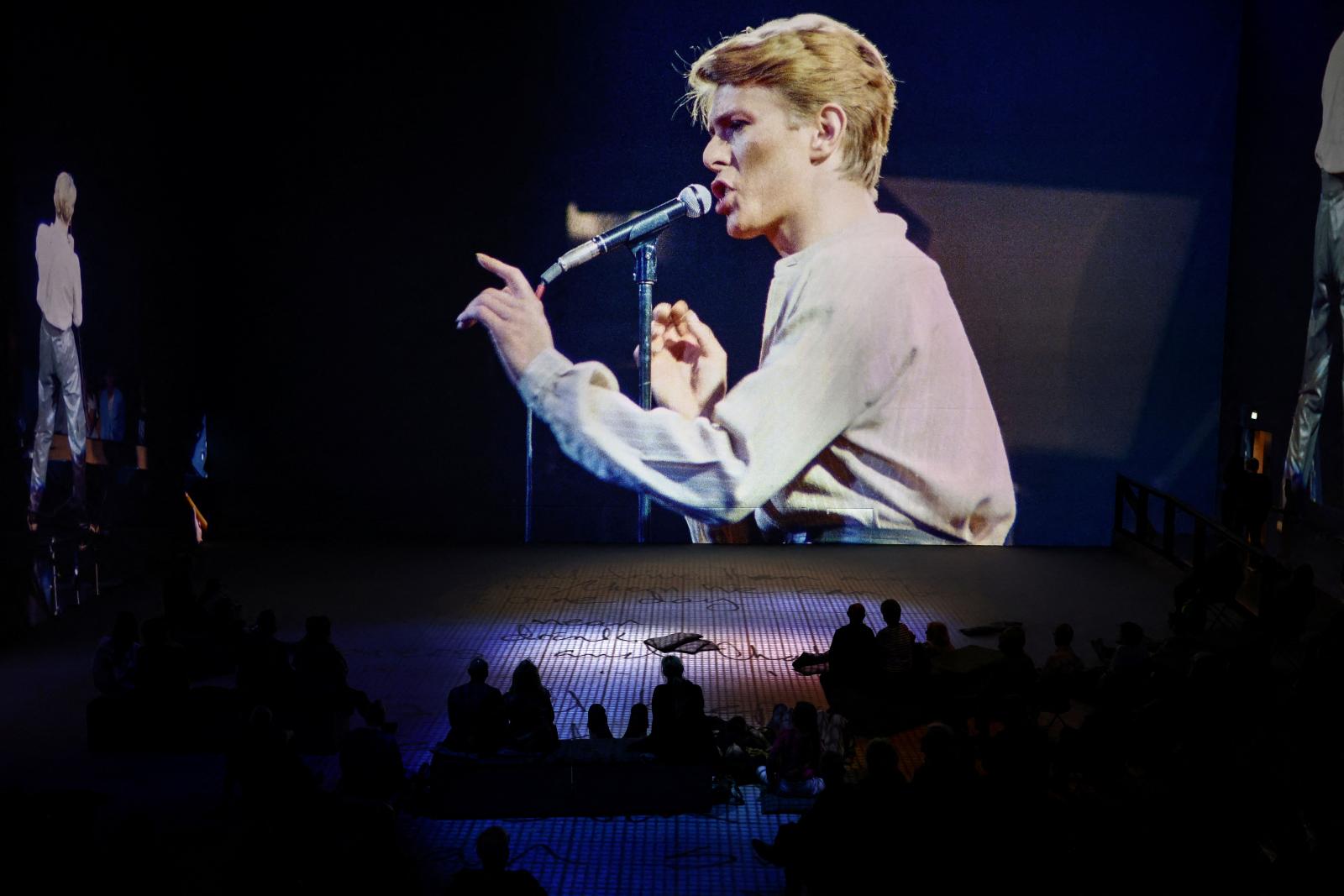 Tíz eddig kiadatlan David Bowie-felvétel jelenik meg szeptemberben