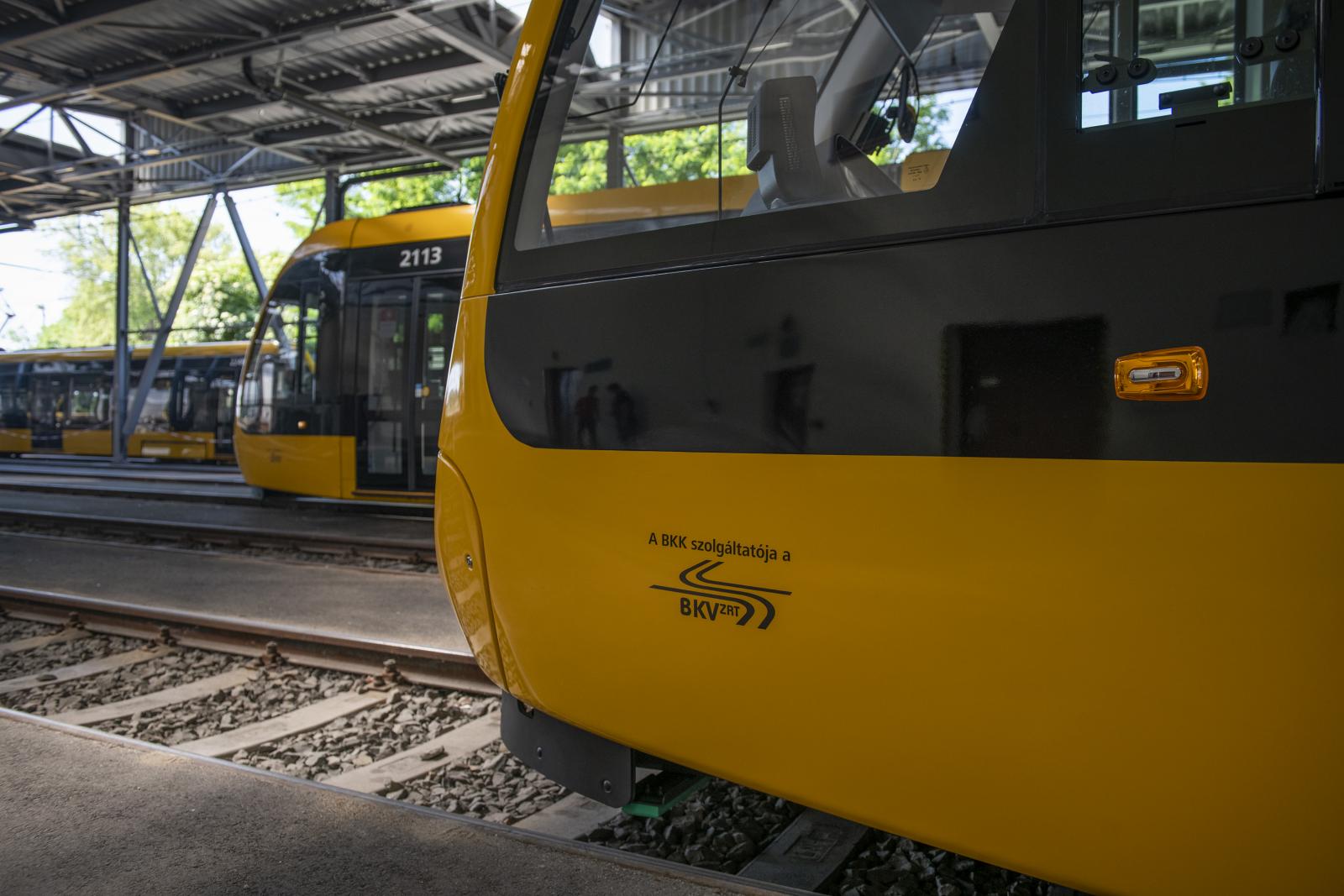 Kocsiszínbe tartó villamosok karamboloztak Budapesten