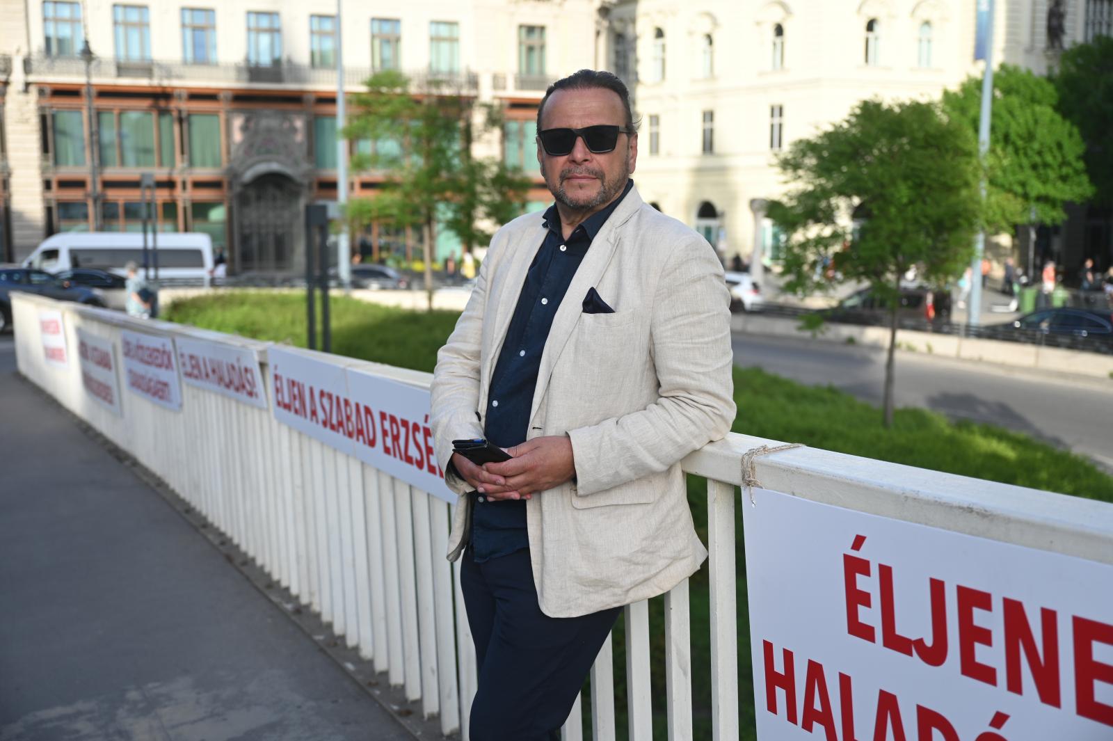 Házkutatást tartottak Dézsy Zoltán filmrendezőnél, Seuso-kincsek után kutatott