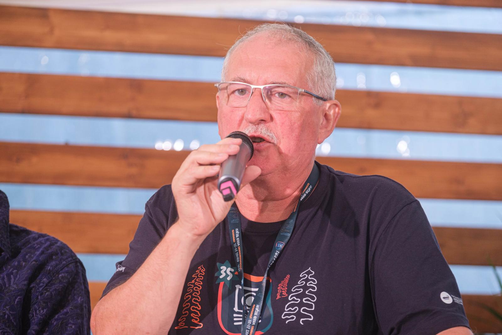 „A külhoni magyarság és a Tusványos nem lehet ellenzékben”