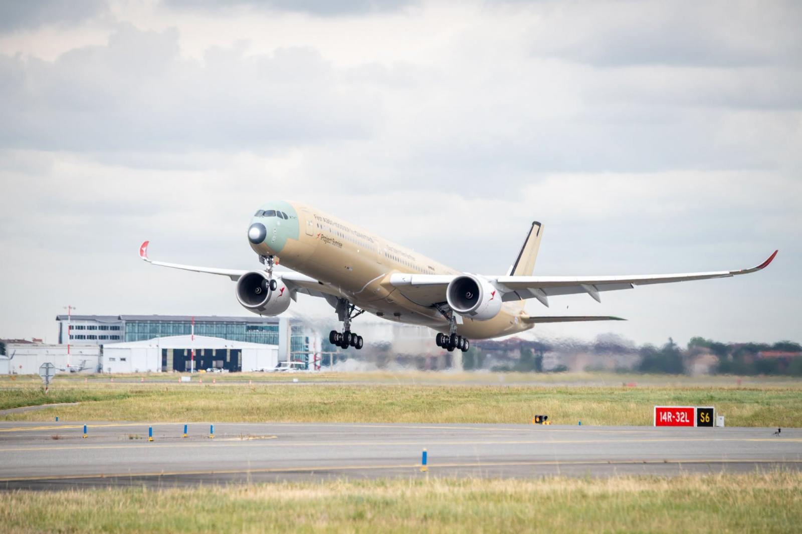 Rekordot dönt az Airbus, 150 tonna kerozinnal repül Franciaországból Ausztráliába