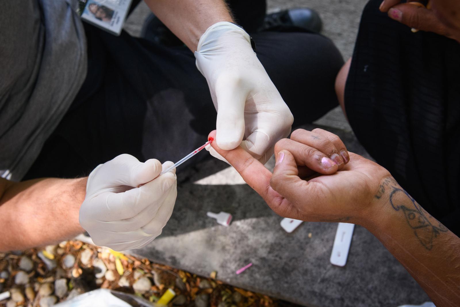 Munkakeresésből szexmunka, a lecsúszáshoz pár nap is elég Józsefváros utcáin