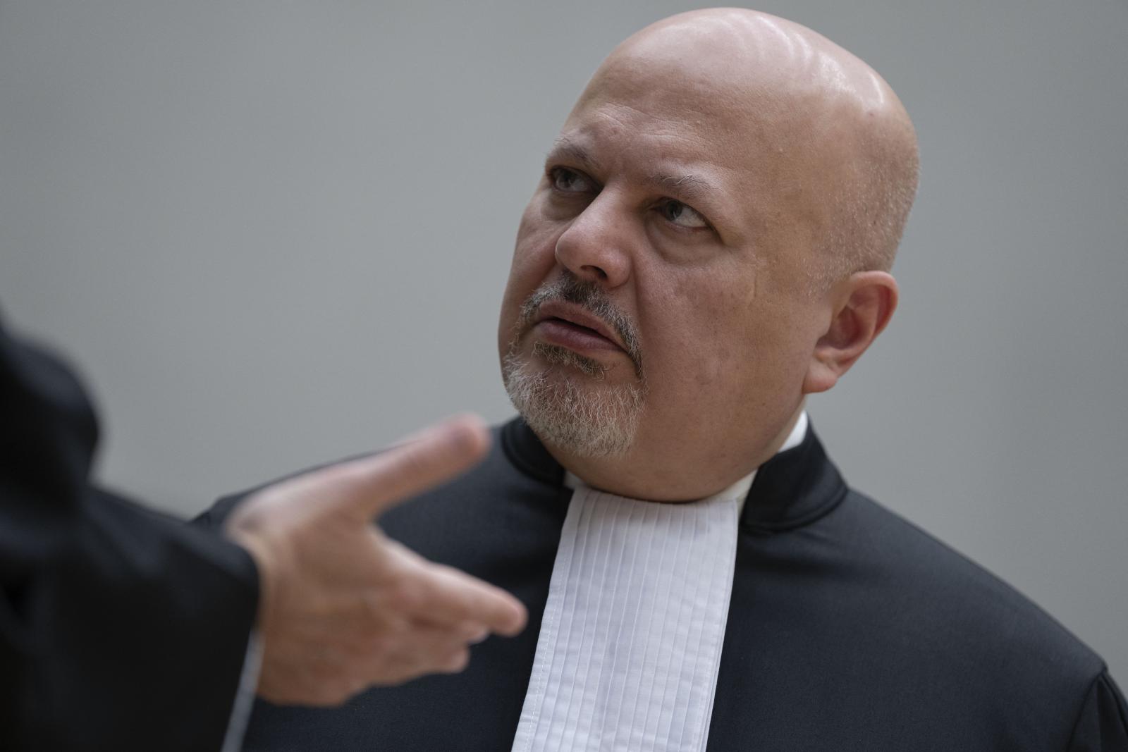Menesztették Karim Khant, a Nemzetközi Büntetőbíróság szexuális visszaéléssel gyanúsított főügyészét