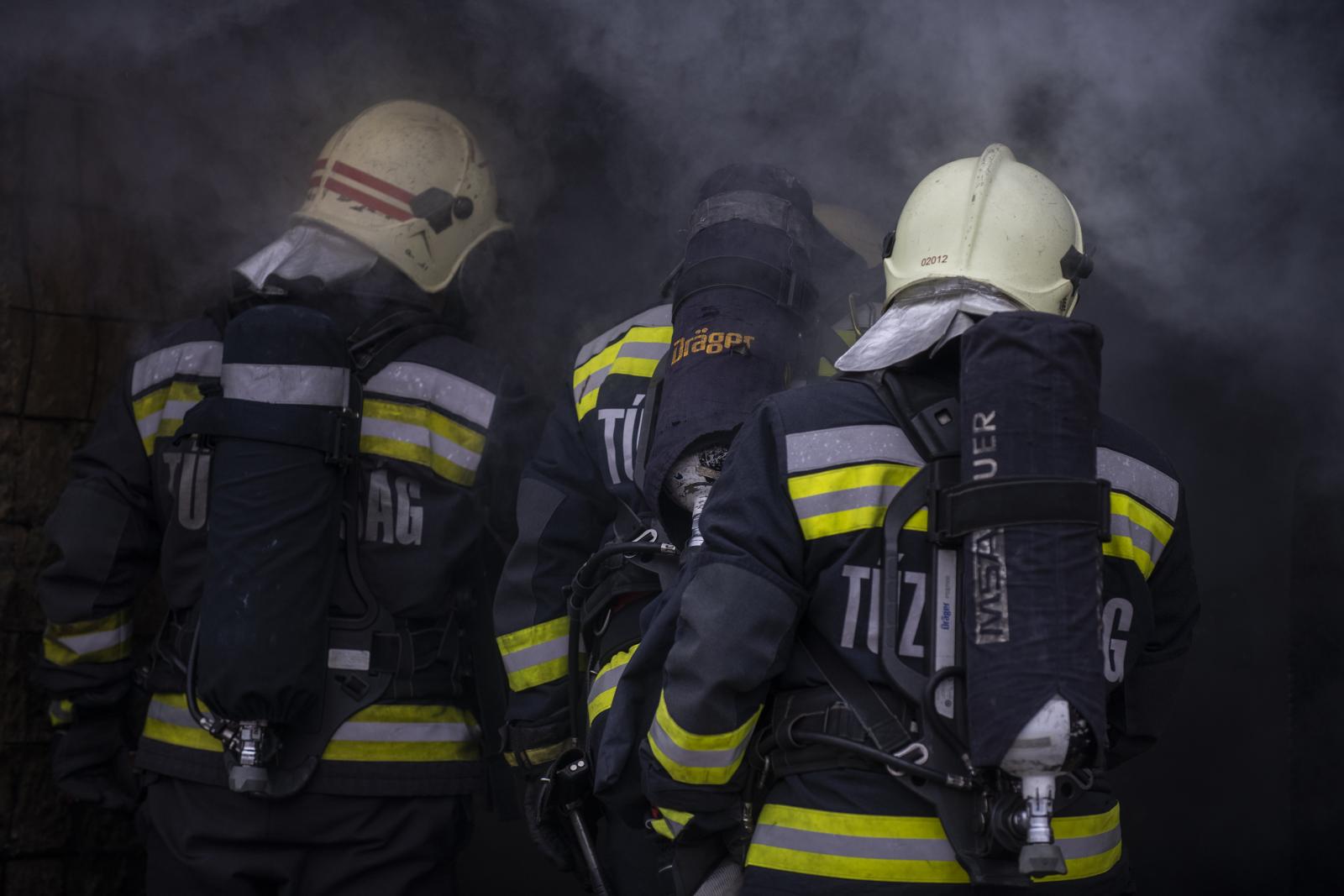 Hétfő hajnalban kigyulladt egy ikerház egyik lakása Zuglóban