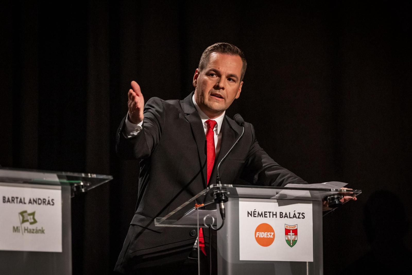 Egyházi kiadványok sokszorosításával kezdtek a civileknek szánt közpénzből, végül ebből adtak ki fideszes propagandaanyagokat