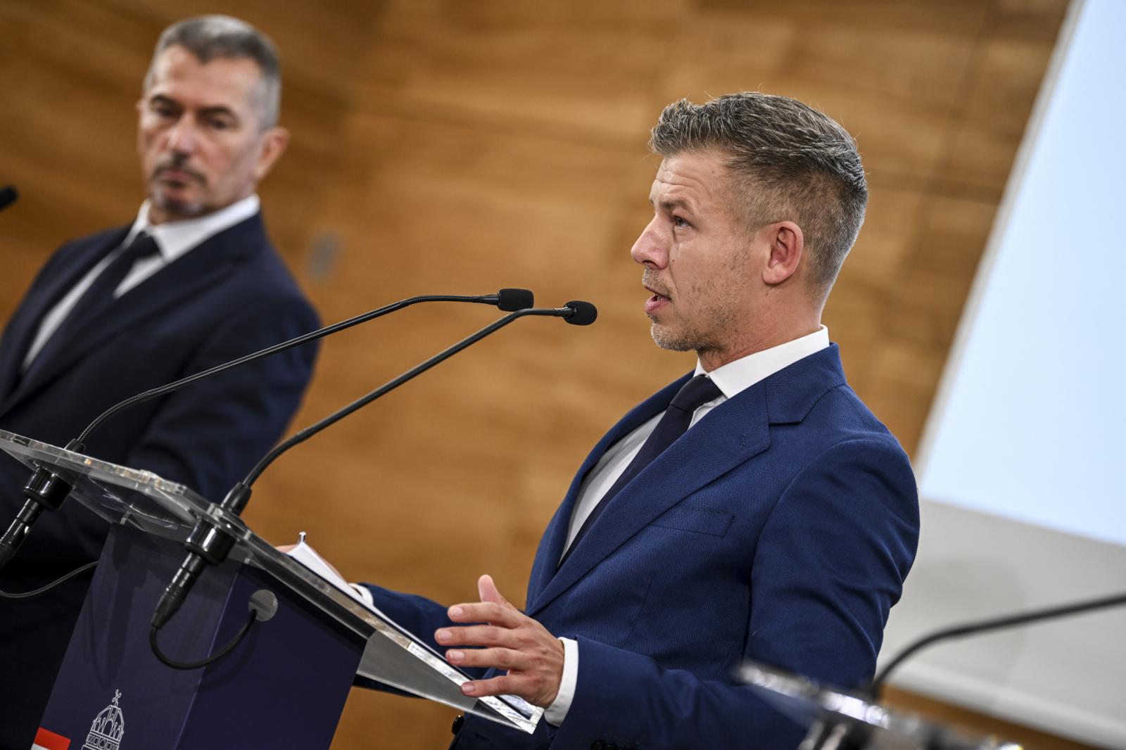Magyar Péter: Hétfőn és talán még kedden üzemben tartható az utolsó paksi turbina