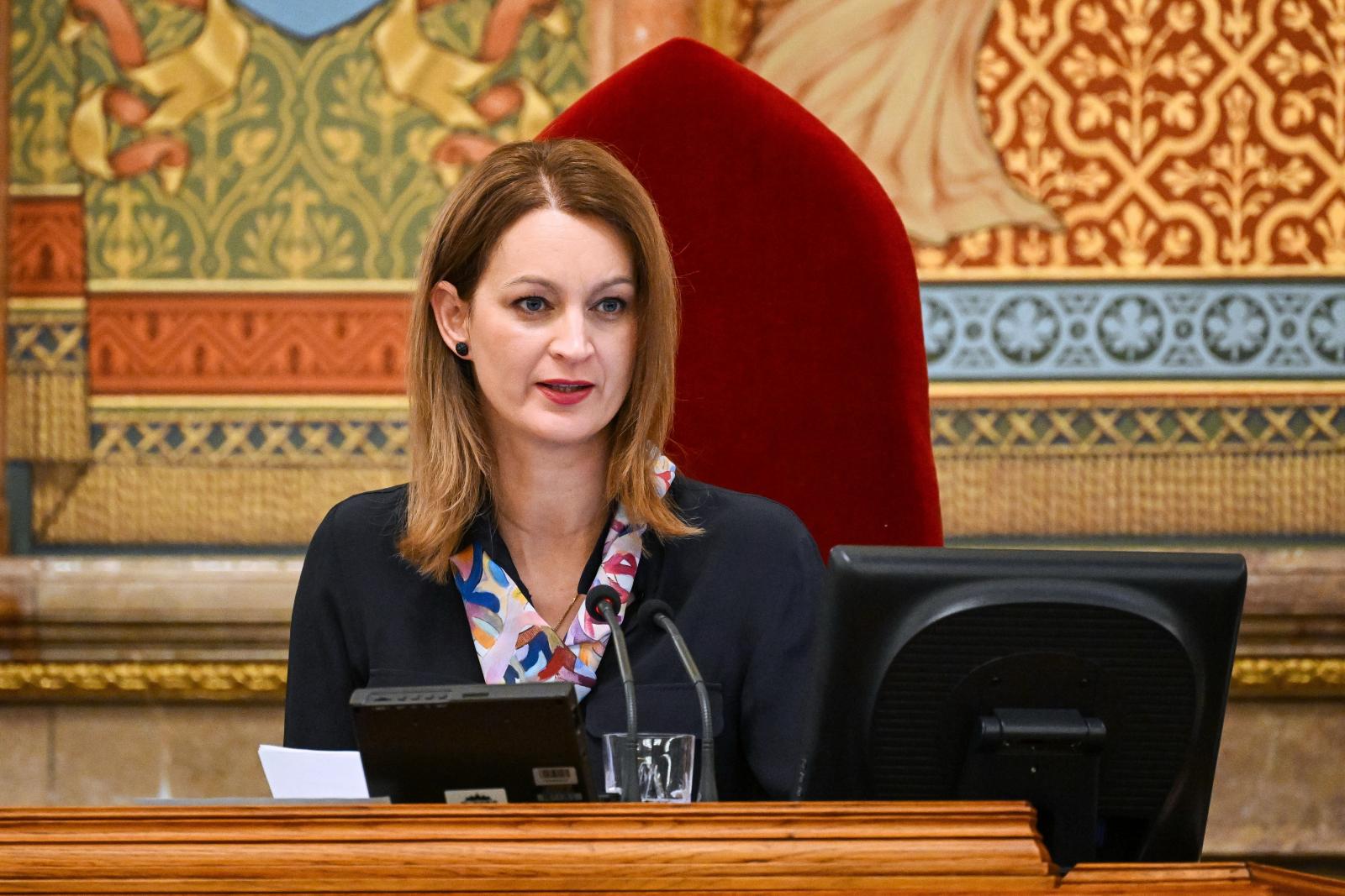 Forsthoffer Ágnes a Sándor-palotába hívta a miniszterelnököt és a frakcióvezetőket