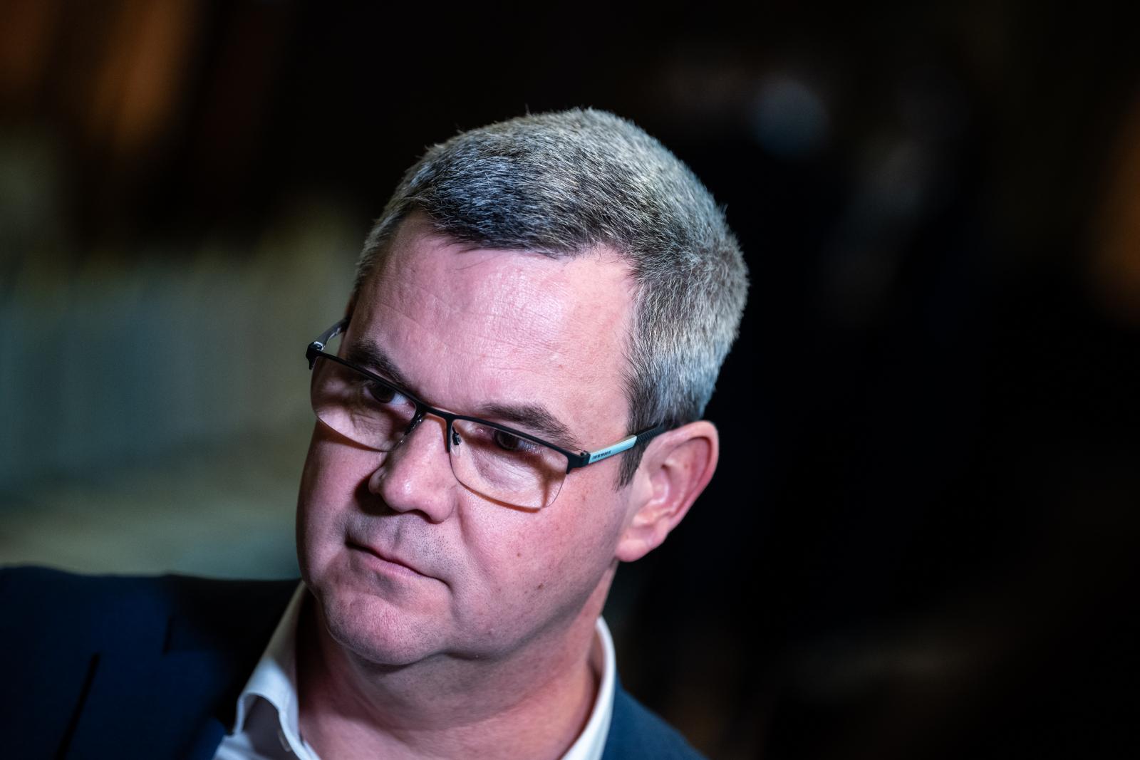 Takács Péter szerint NKA-ügy nincs, Zsolti bácsi nincs, gödi Samsung-gyár nincs