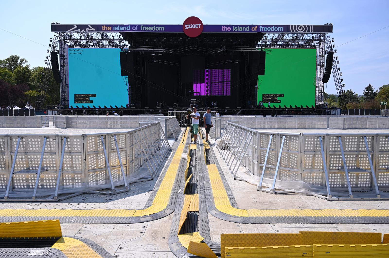 Startol a Sziget Fesztivál, a hőségben elmaradhat a telt ház