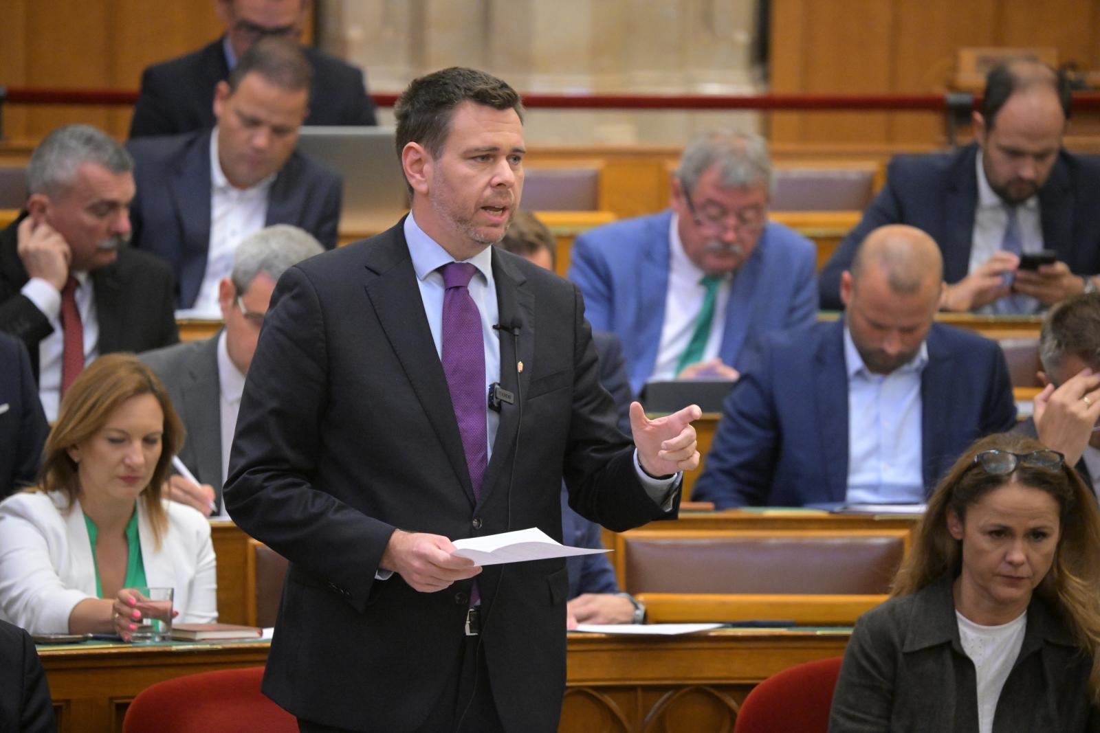 Vitézy Dávid: 2,3 milliárd forintot fizetett vissza az államnak a Mészáros Lőrinchez köthető magántőkealap