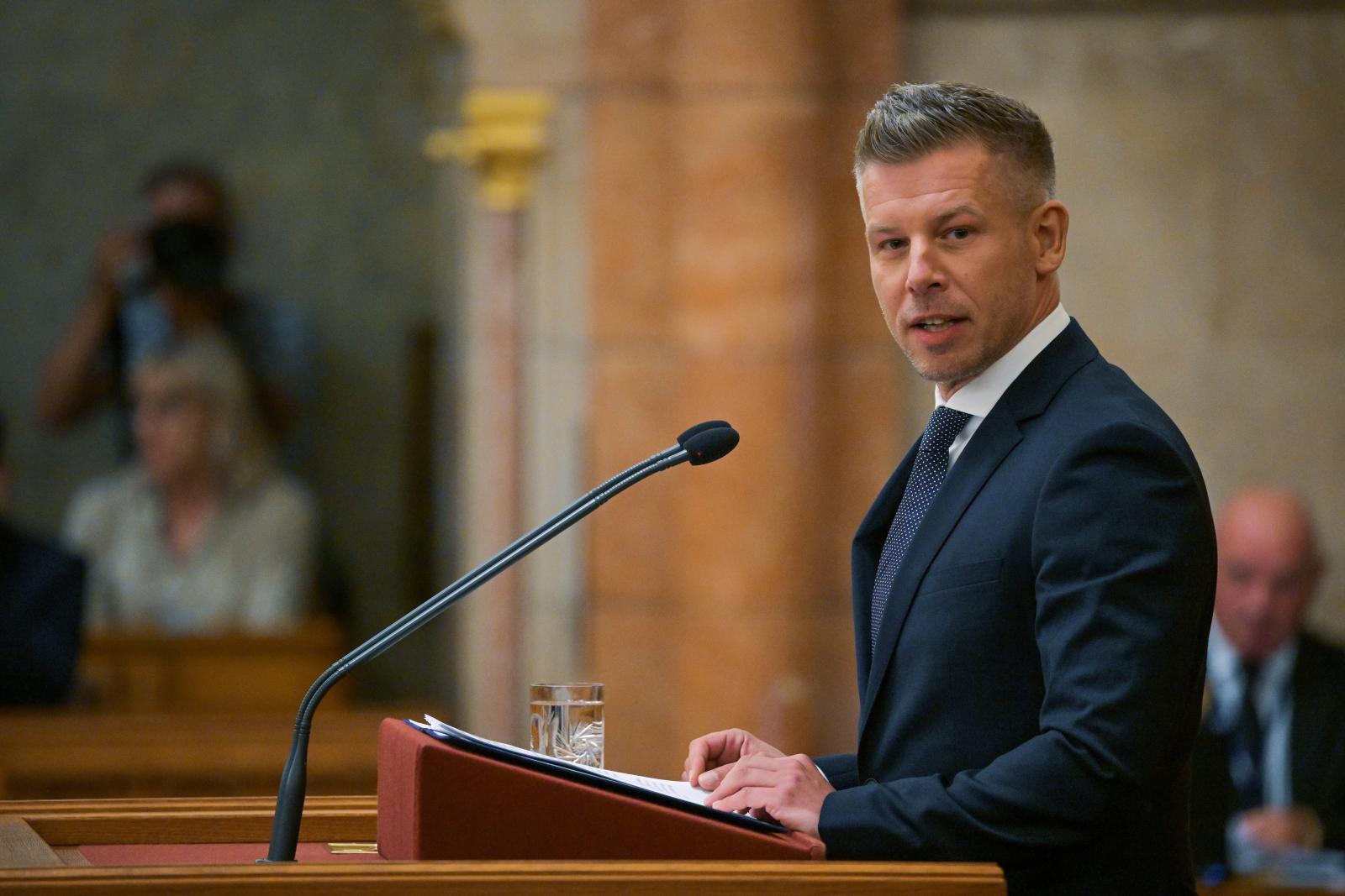 Magyar Péter: Úgy tűnik, az utóbbi évtizedekben a teljes kormányzatban tiltott volt a totálisan megváltozott környezeti körülményekkel való szembenézés