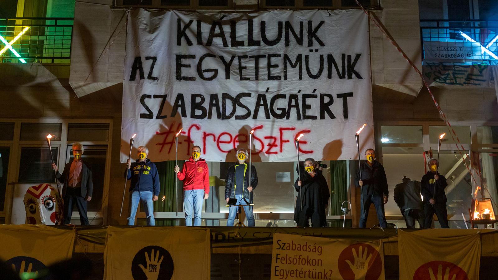 Nyílt levélben kérik Lannert Juditot, hogy ne fogadja el az SZFE szenátusának ajánlásait az egyetem vezetői pozícióinak betöltésére