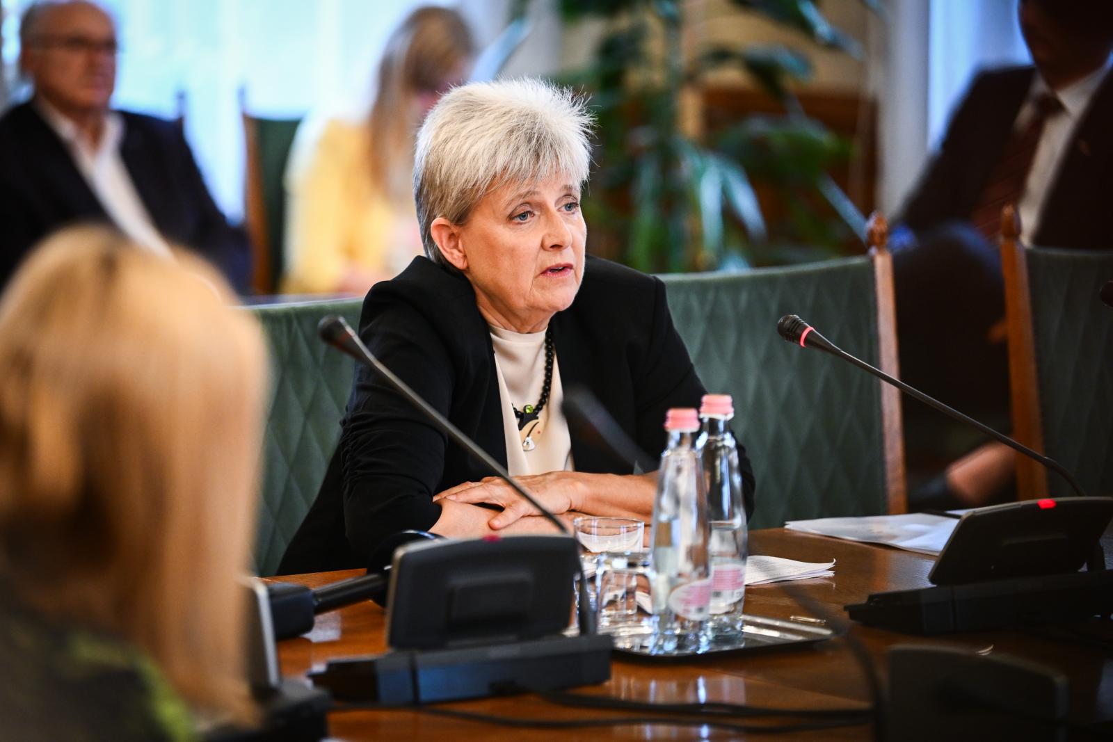 Bocsánatkérést vár Lannert Judittól a Fidesz