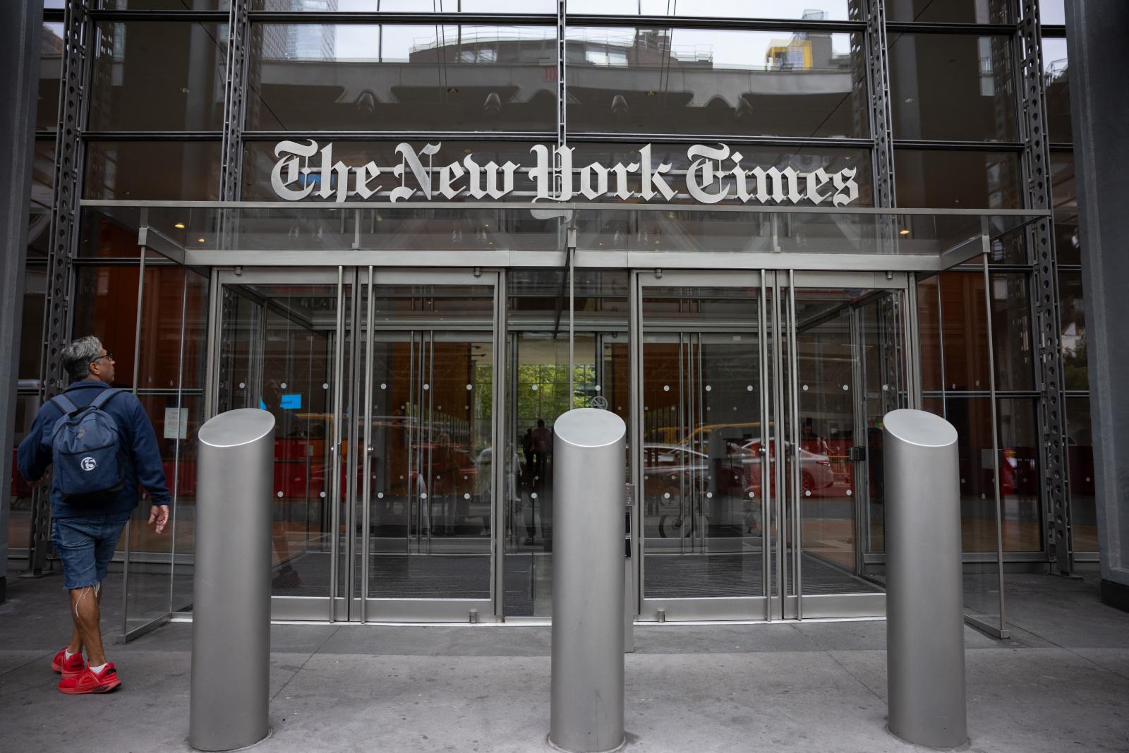 Az FBI források megnevezését követeli a The New York Times újságírójától