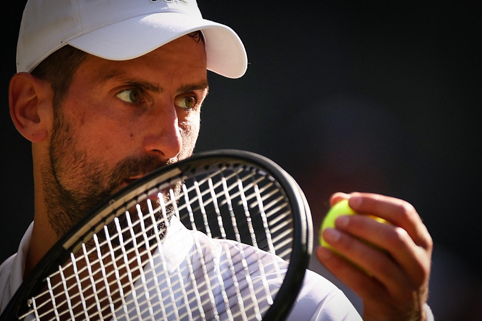 Novak Djokovic kiesett Cincinnatiben, miután rosszul lett és hányt