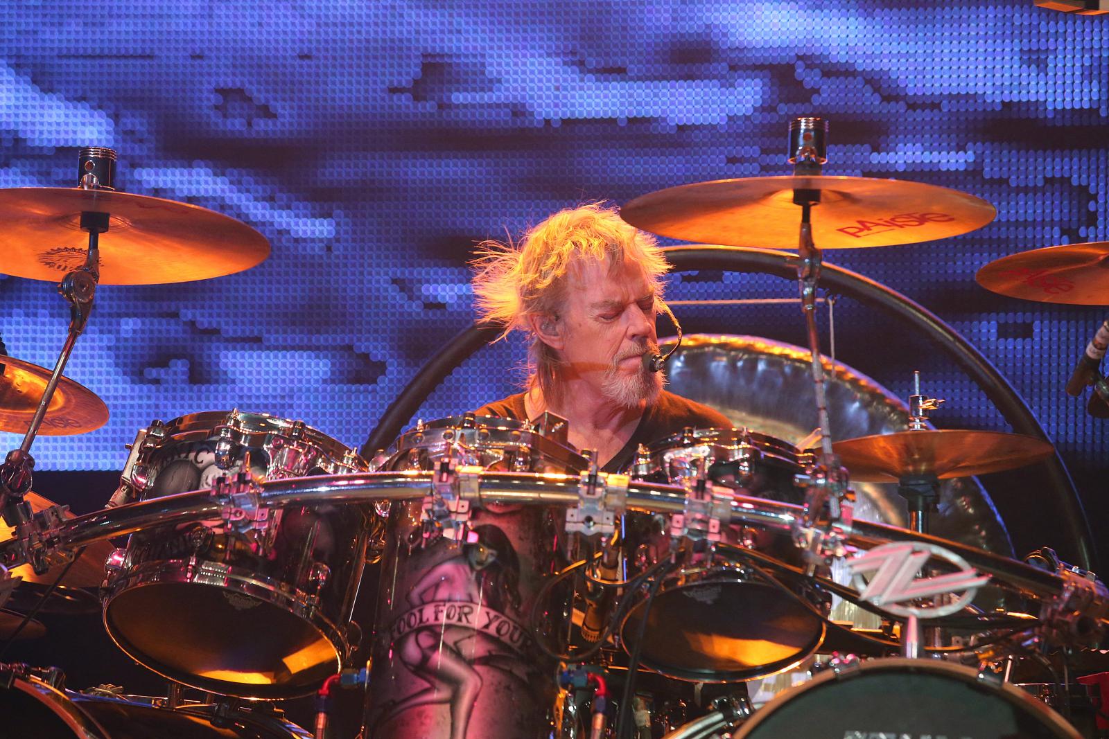 Meghalt Frank Beard, a ZZ Top dobosa