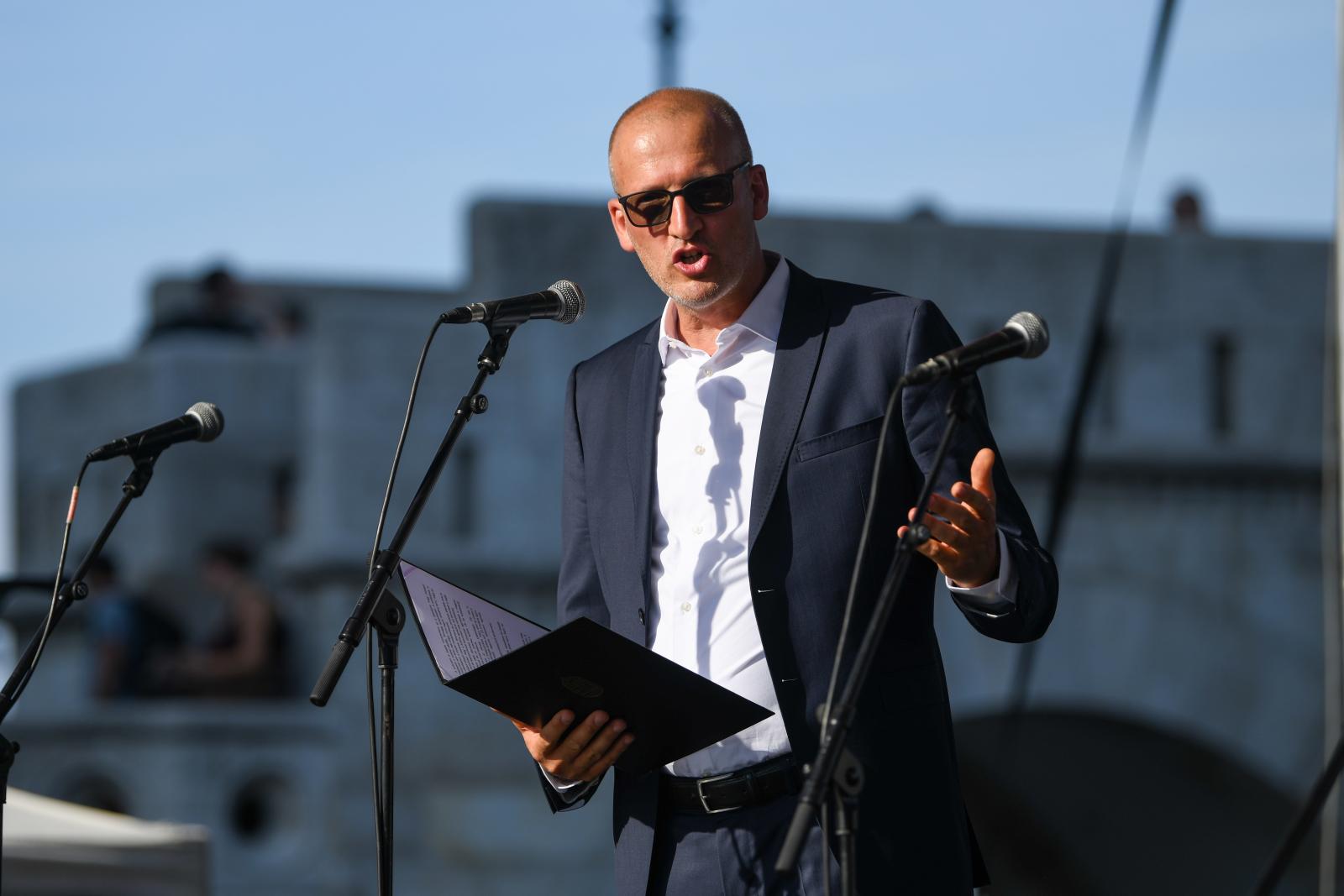 Tarr Zoltán: Nem szabad politikai indulatból vagy a közönség elvárásainak alávetve cselekedni