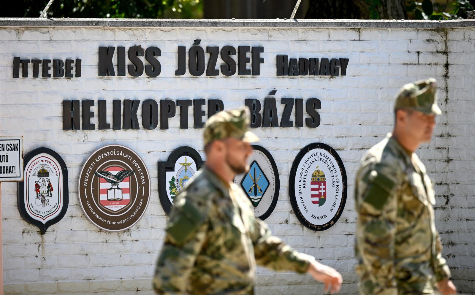 Gerincsérülést szenvedett a Szolnok mellett lezuhant Gripen pilótája