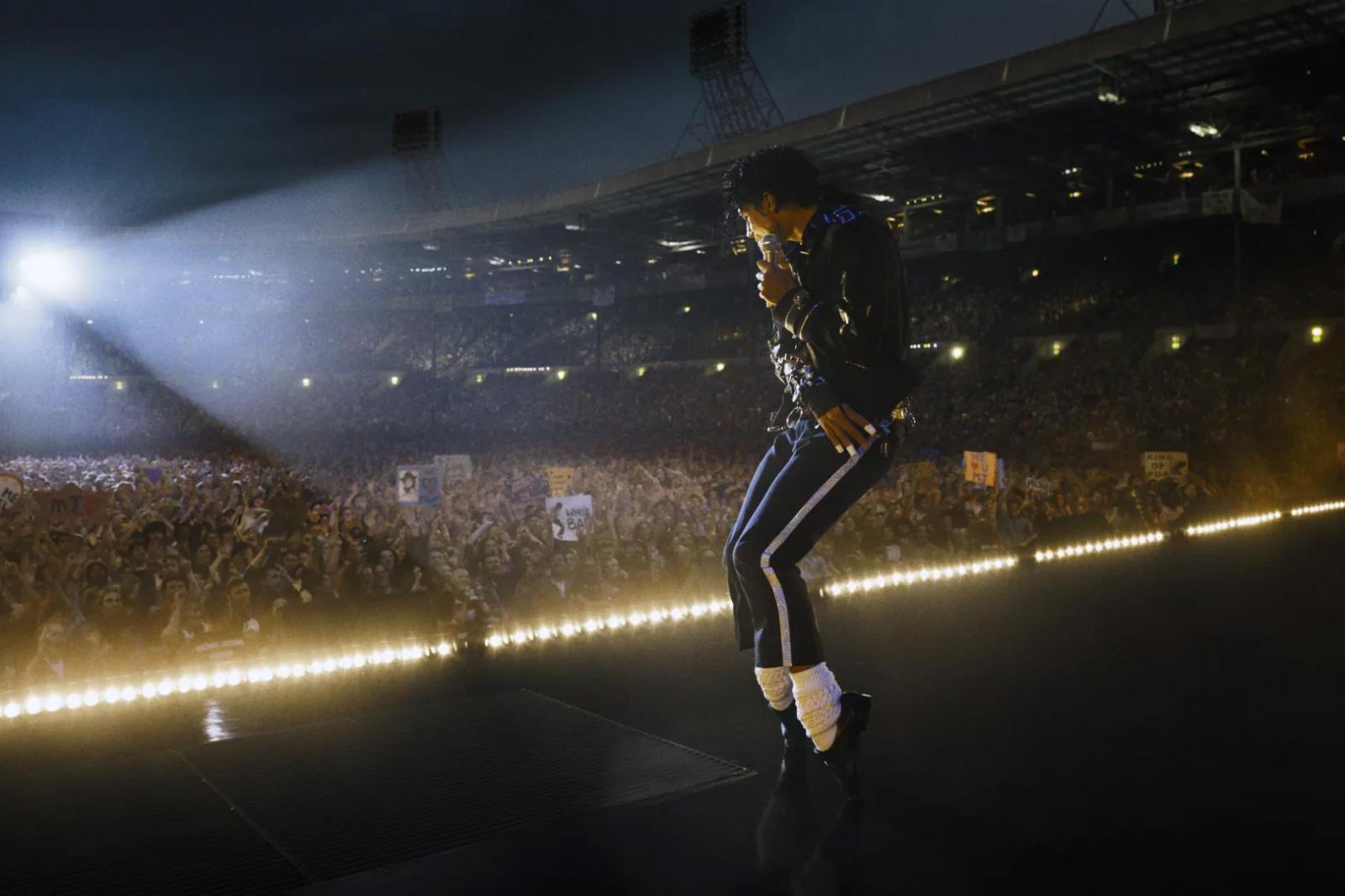 A gyermekbántalmazással kapcsolatos ügyek is helyet kapnak majd a Michael Jackson-film második részében