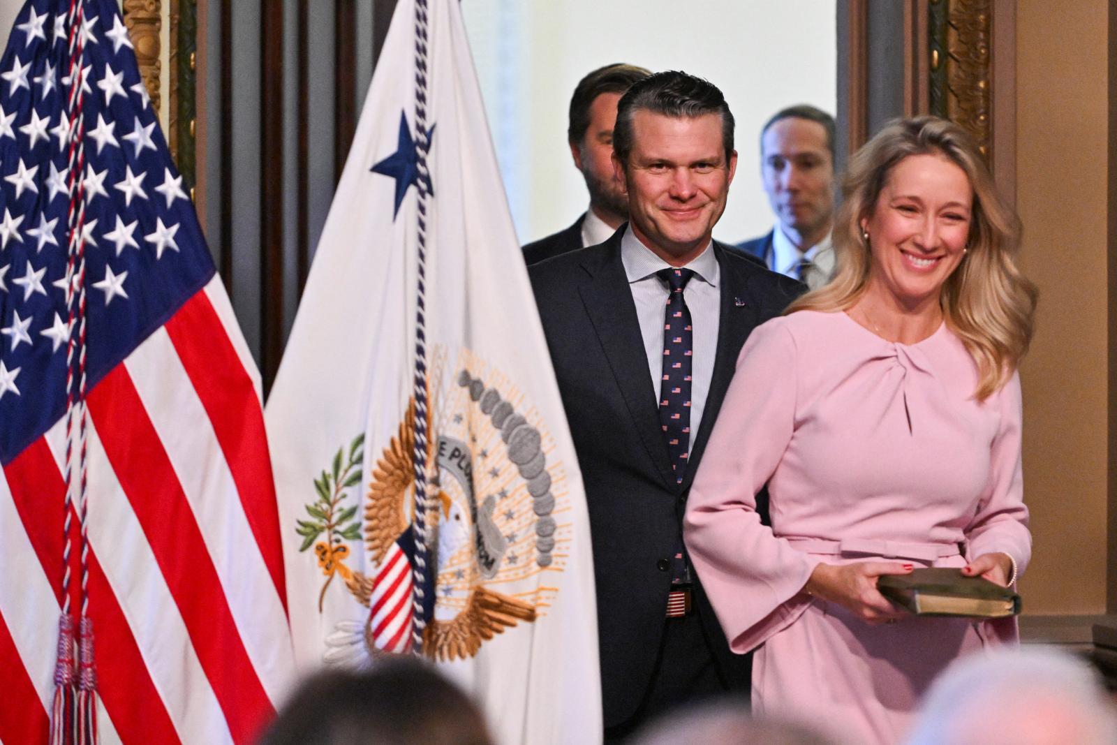 Hétgyermekes anya a Pentagon első számú tanácsadója