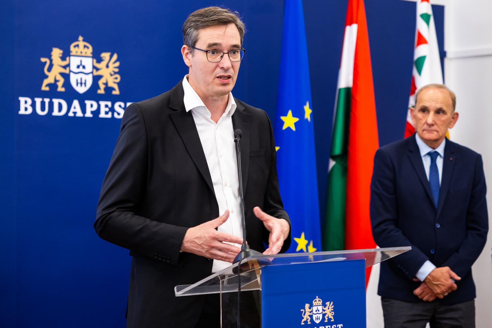 Nincs komoly előrelépés az önkormányzatokkal, de a kormány bevonná őket az alkotmányozásba