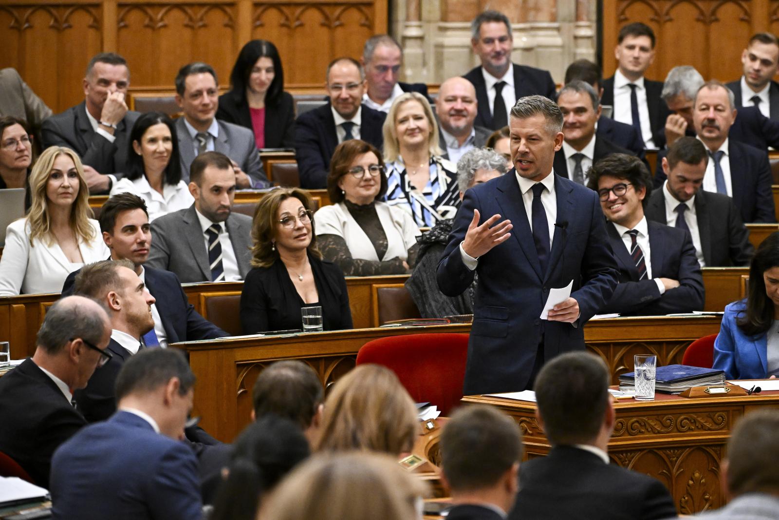 Előállította az ügyészség Jellinek Dánielt és Szivek Norbertet
