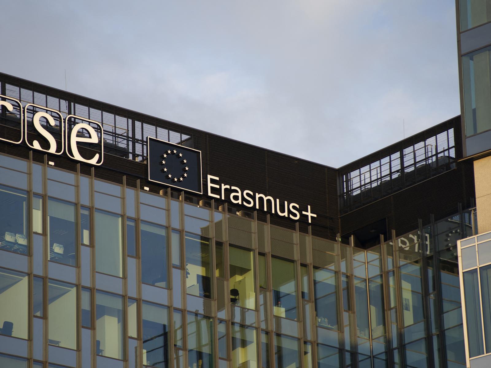 Újraindul az Erasmus, ám ezzel még nem hárult el minden akadály a magyar egyetemisták előtt