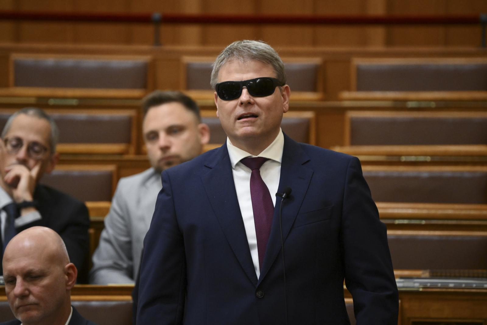 Kátai-Németh Vilmos: Nem von el pénzt Csepeltől az állam