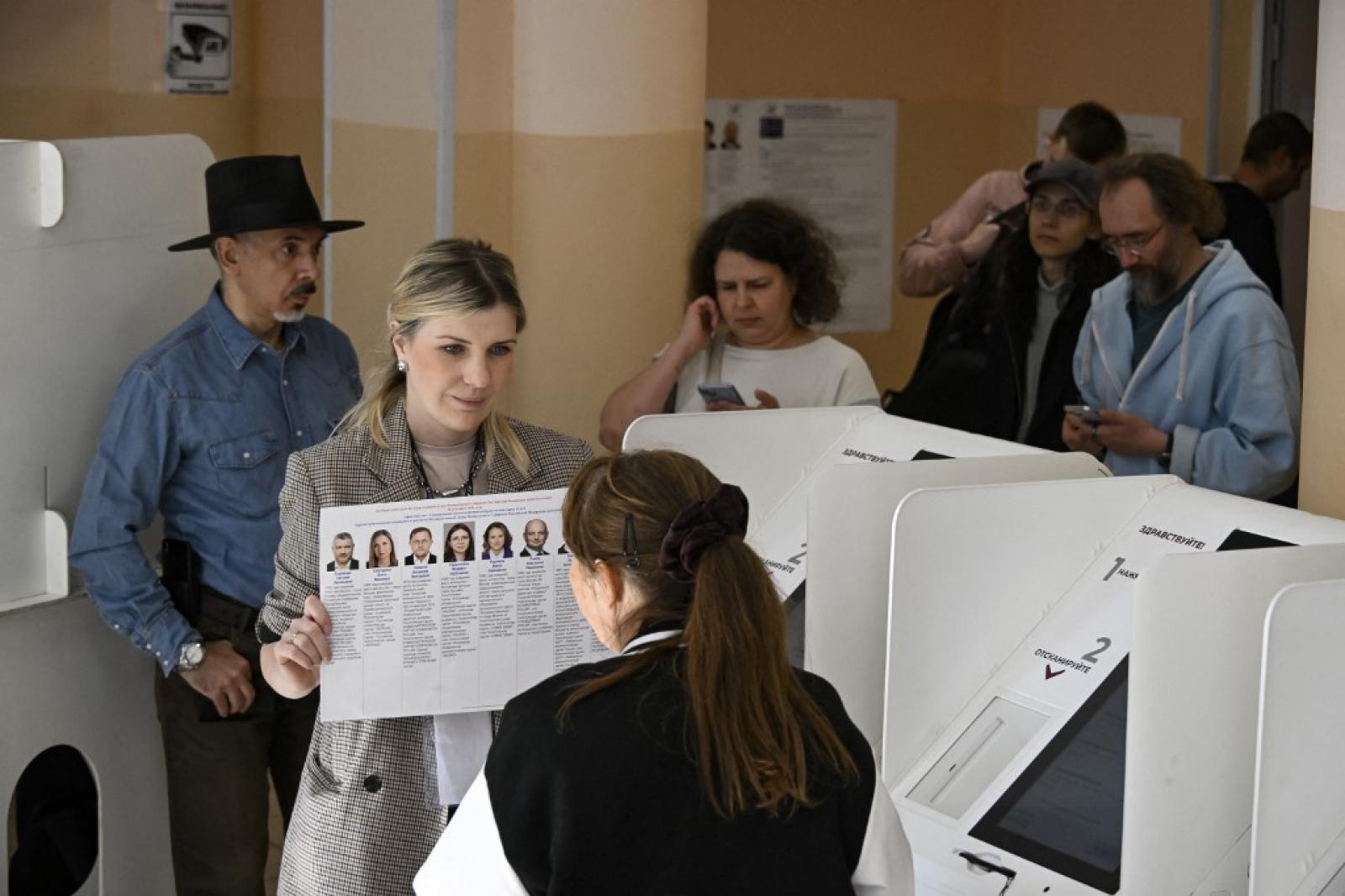 Óriási ukrán dróntámadással kezdődött az orosz választások utolsó napja