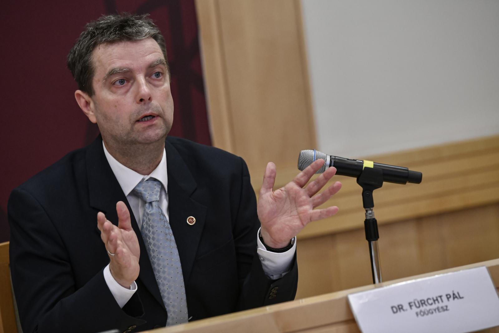 Fürcht Pál: Egy ügyészségi vezető megmondta, ki ellen lehet nyomozni és kiket nem lehet kihallgatni