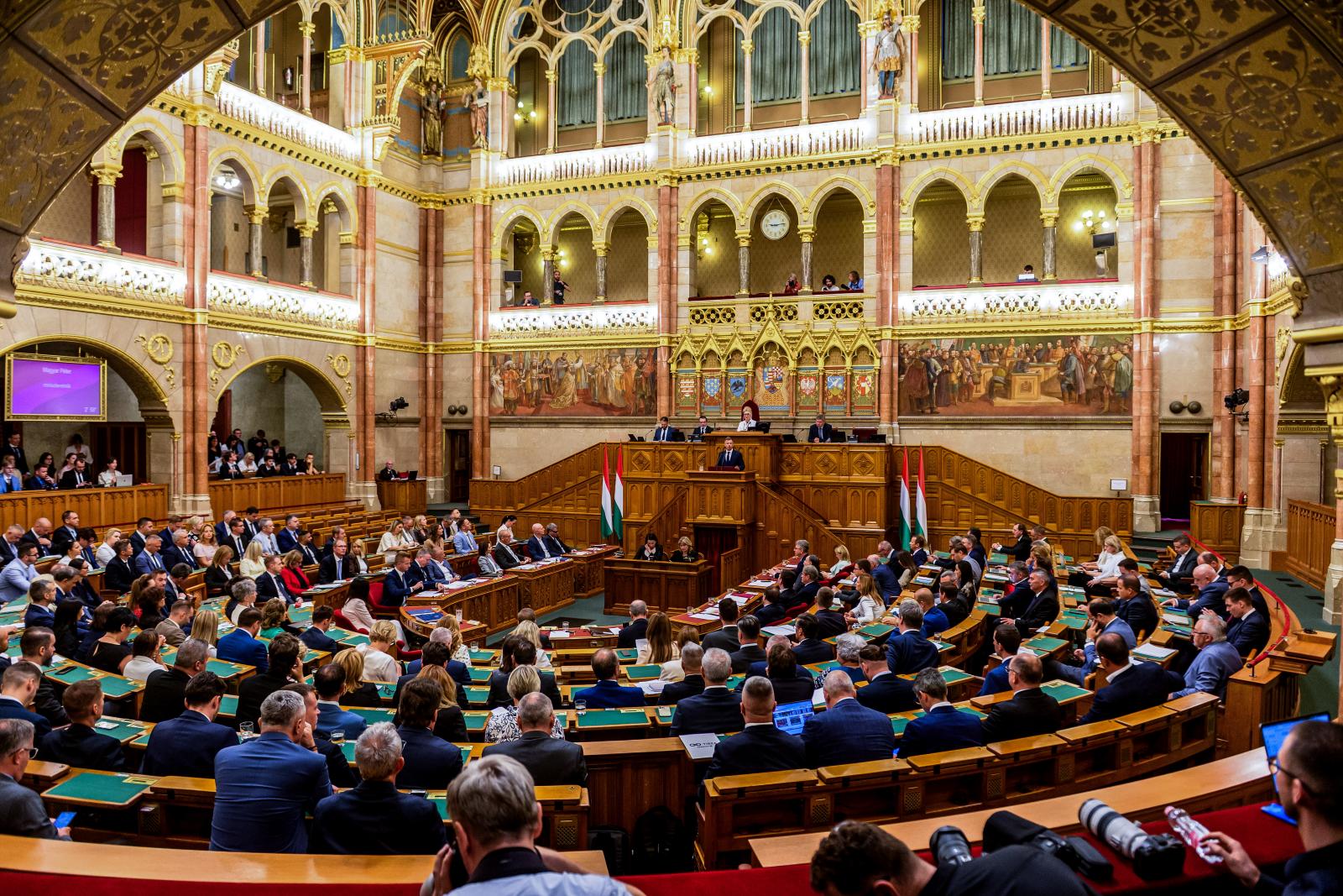 Visszaállíthatja a kötelező orvoskamarai tagságot a parlament