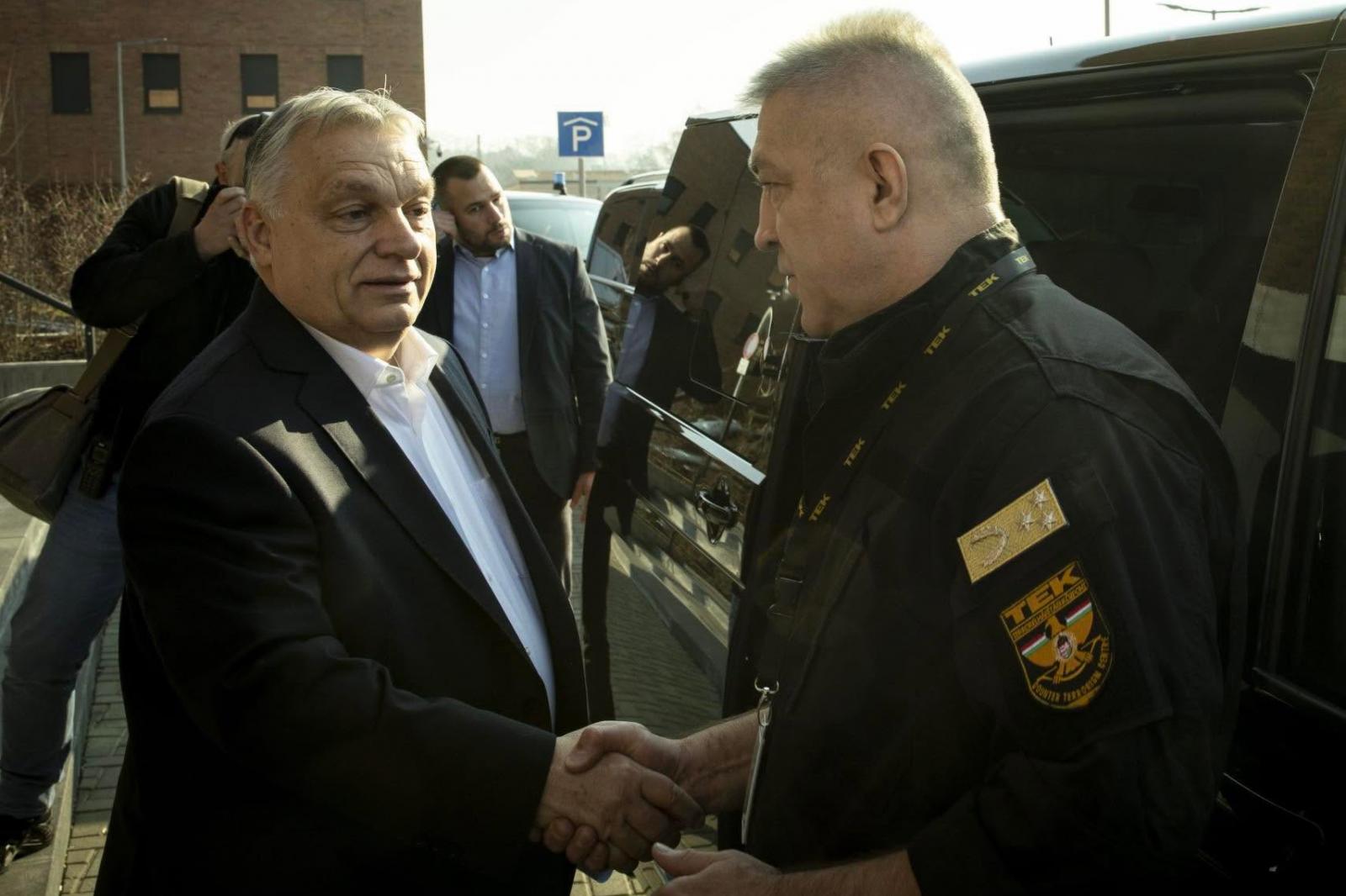 Orbán Viktor és Hajdu János a TEK volt főigazgatója