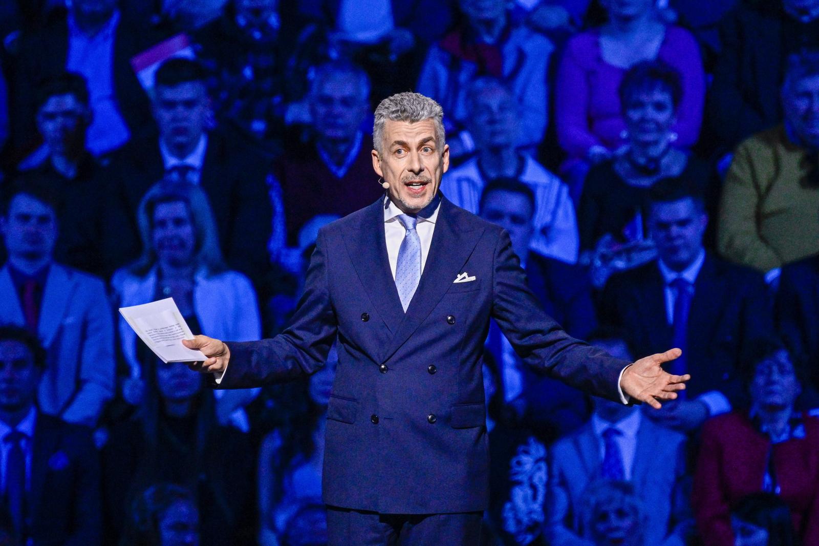 Rákay Philip szerint vele nincs dolga a NAV-nak, ő a gyártásban nem vett részt, csak kreatív producer volt a Petőfi-filmben