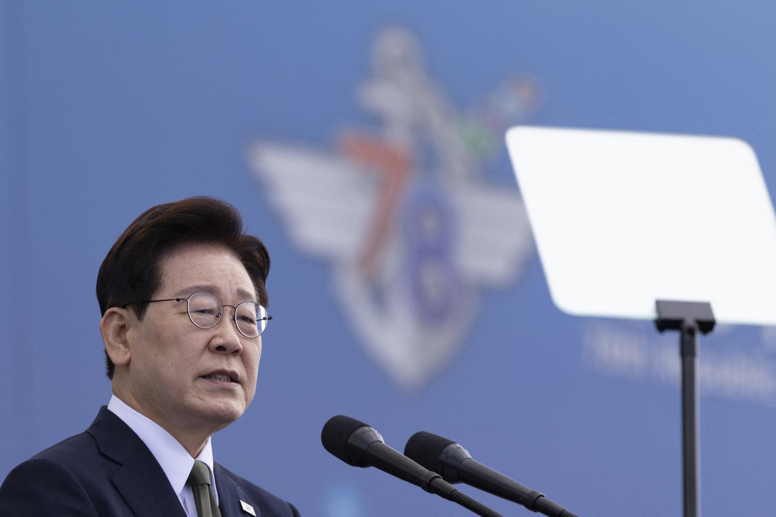 A párbeszéd újraindítására szólította fel Phenjant a dél-koreai elnök