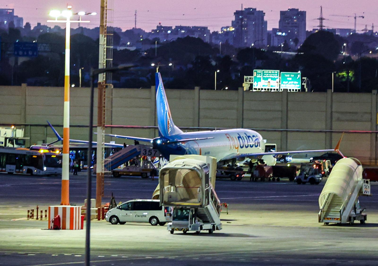 A vizsgálat lezárásáig leállította a Flydubai járatait Izrael