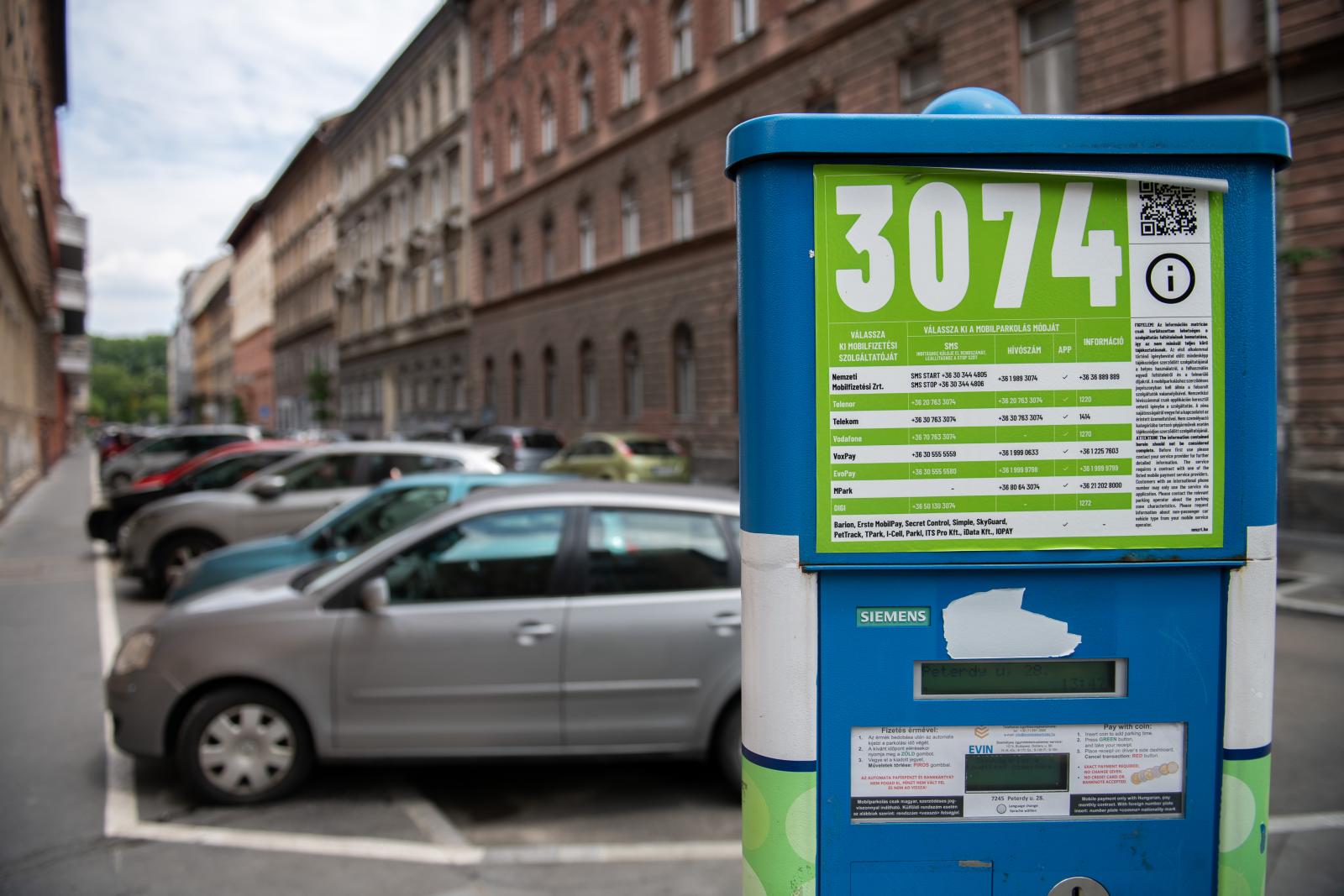 Vitézy Dávid: Rogán Antal javaslata volt a mostani fővárosi parkolási rendszer, a kerületek egy fideszes logika szerint működő feladatmegosztásba kerültek