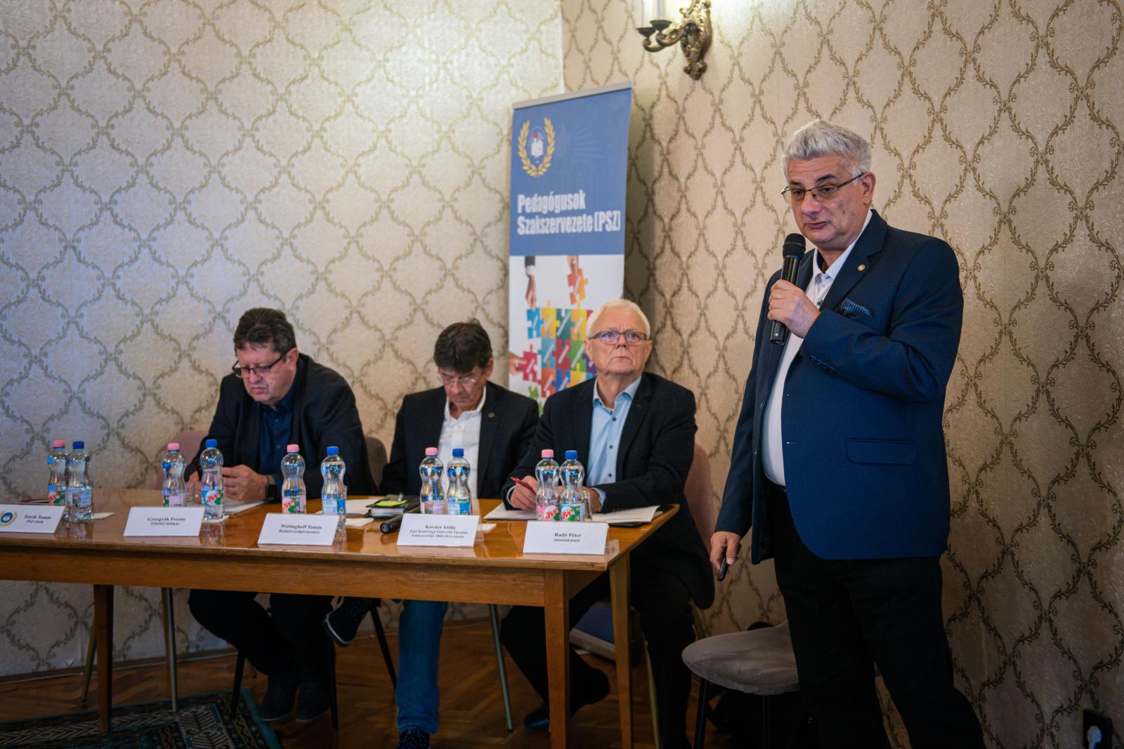 Továbbra sincs válasz az oktatási rendszer legégetőbb problémáira, a PSZ konferenciájára Lannert Judit nem fogadta el a meghívást