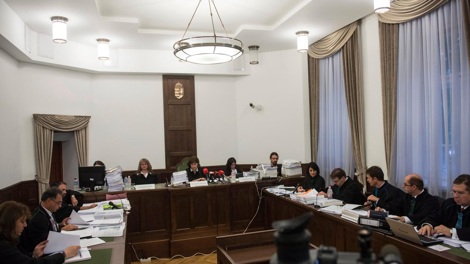 Az OTP Bank Nyrt. és az OTP Jelzálogbank Nyrt. kontra magyar állam per tárgyalása. FOTÓ: MTI, Kallos Bea