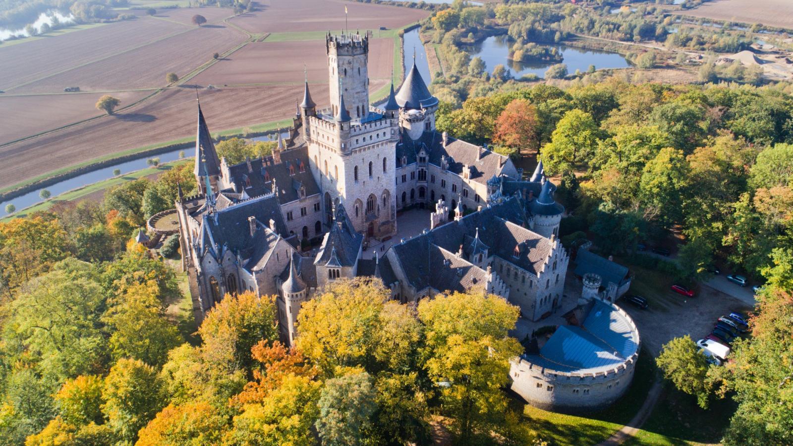 A hannoveri családi fészek, a Marienburg-kastély