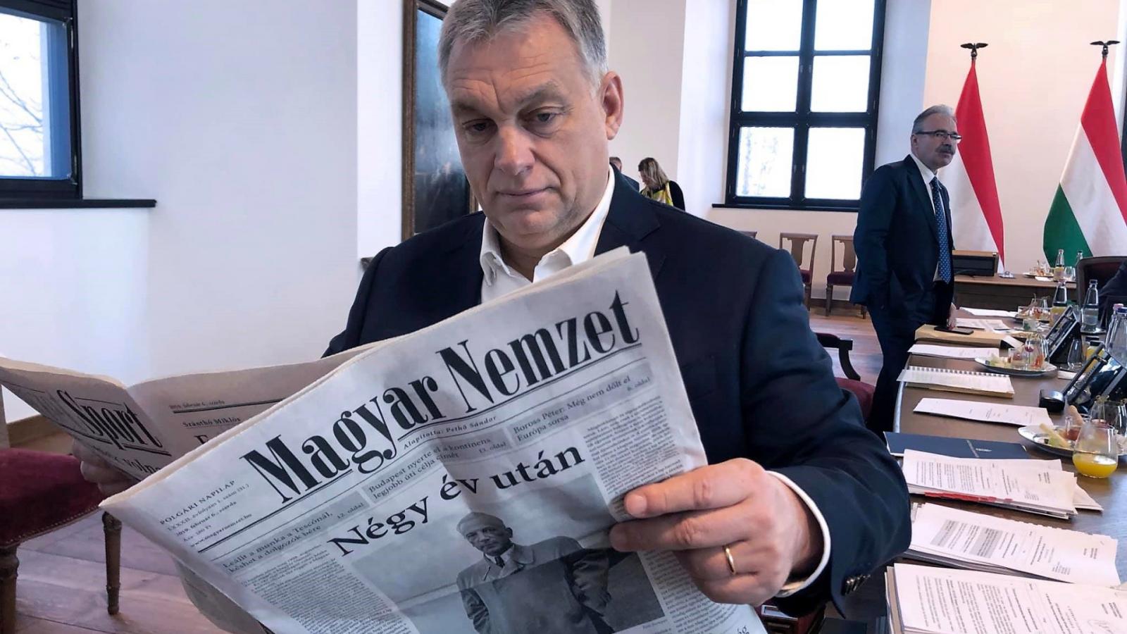 Orbán Viktor négy év után visszaszerezte kedvenc újságját