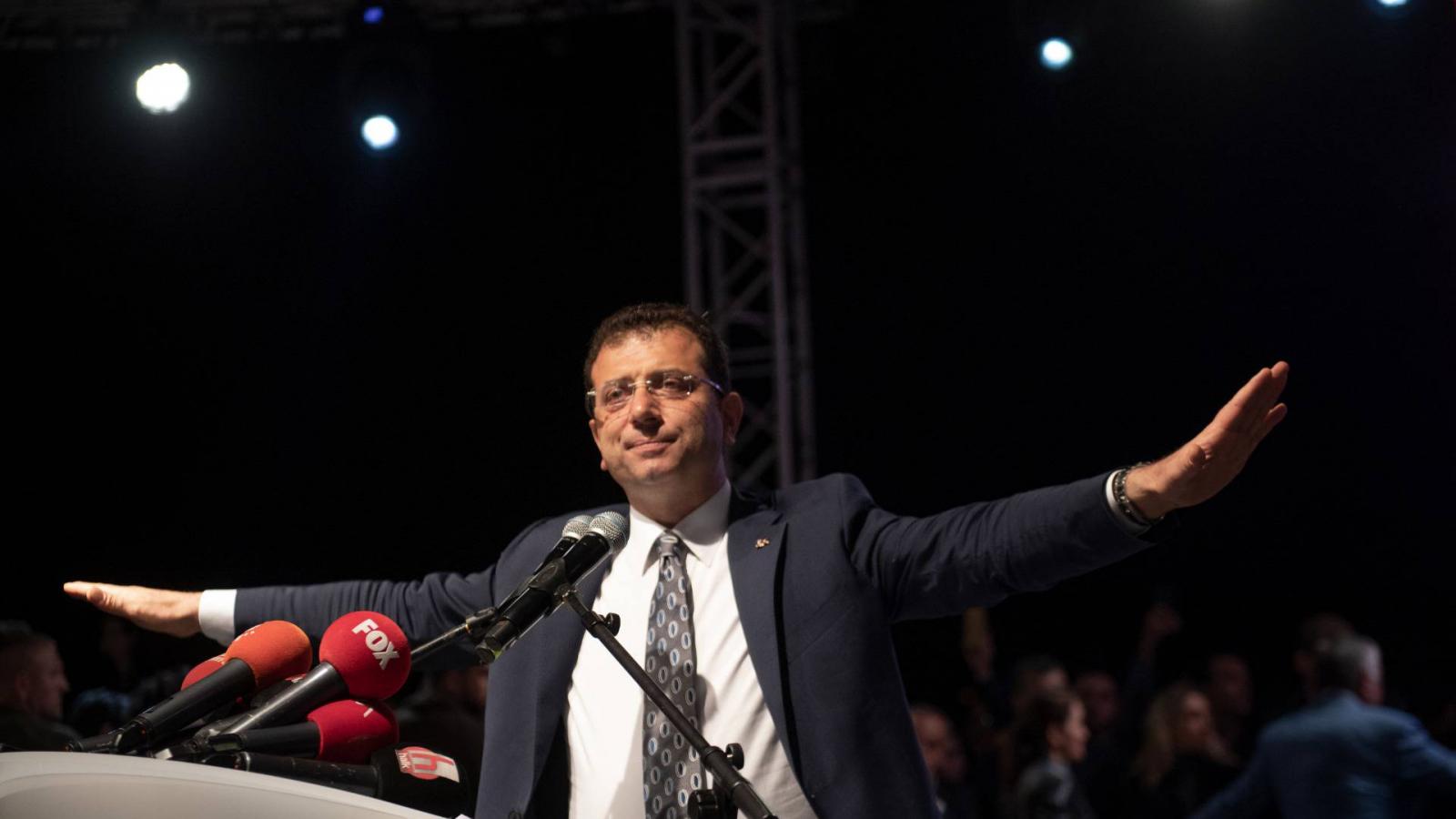 Ekrem Imamoglu 15 év óta az első ellenzéki főpolgármester