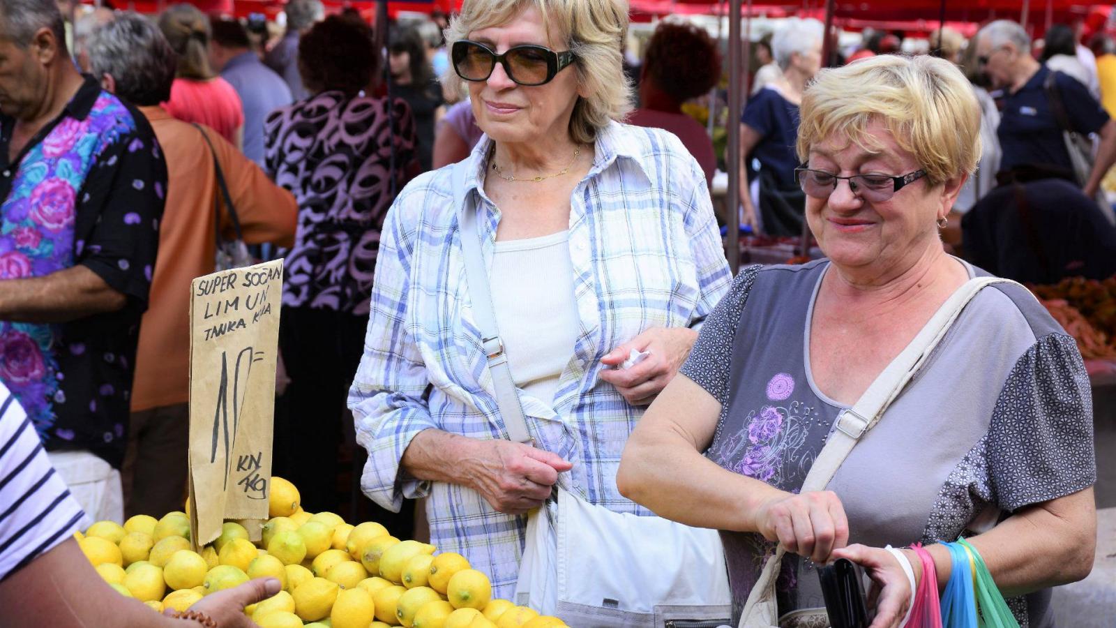 A zágrábi háziasszonyok egyelőre még kunáért vásárolnak, de ez pár éven belül változhat