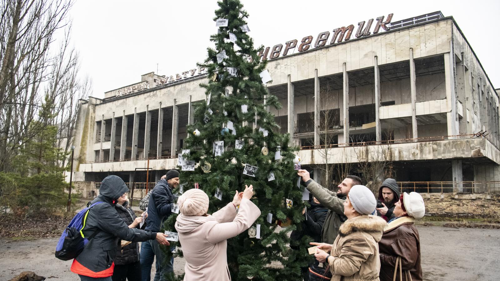 Christmas Tree Was Installed For The Firstly Since 1985 In Pripyat